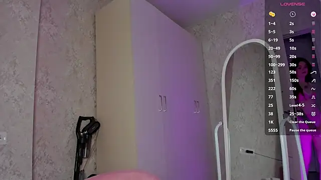 lasskate online show from May 8, 7:44 am