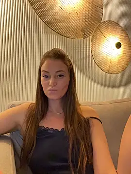 Sindy Mindy  online show from May 29, 5:00 pm