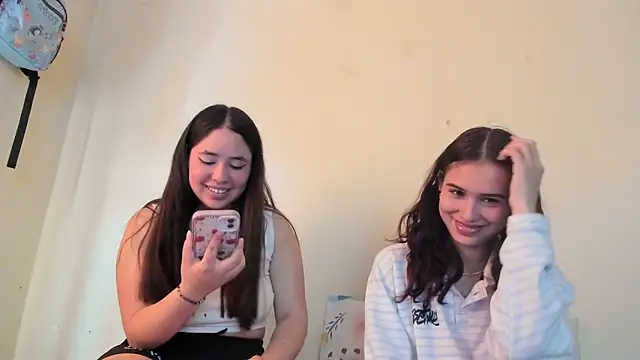 Lauxury H online show from April 30, 3:28 pm