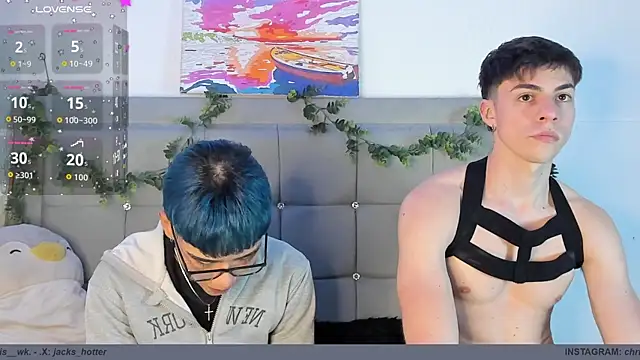 nate love7 online show from May 4, 8:07 am