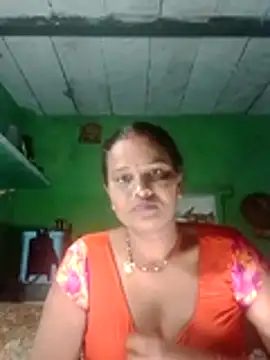 Shivani09900 online show from July 8, 8:44 pm