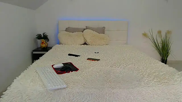 sexxydeea online show from July 4, 1:29 pm