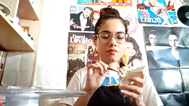 KaylaRise online show from March 26, 6:09 pm