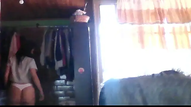 SusanCortez  online show from April 19, 9:06 pm