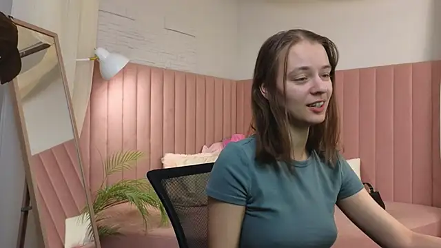 emma chaser online show from May 4, 1:31 am