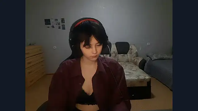 ShaynaLinley online show from April 21, 1:42 am