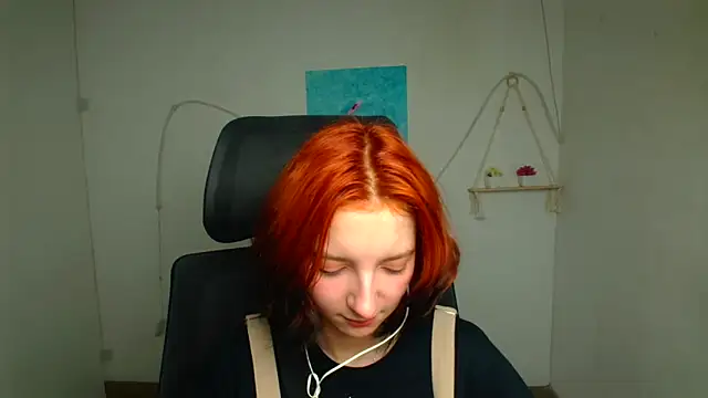 Butterfly Milly online show from May 5, 11:46 am