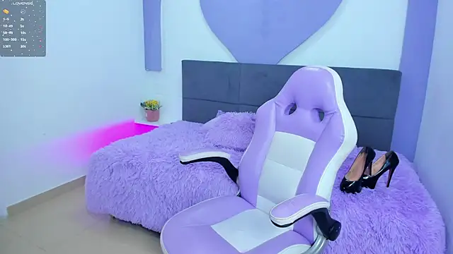 princess skinny  online show from June 27, 5:52 am