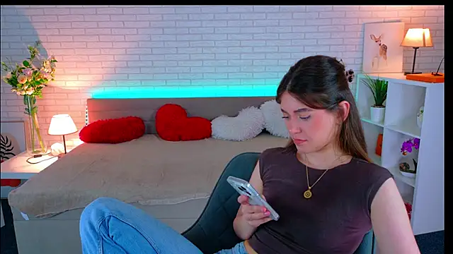 SunnyBloss online show from May 6, 1:48 pm