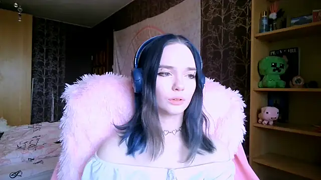 baby onface online show from April 29, 9:01 am