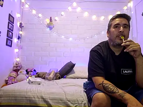 LASEXbellaX online show from April 25, 4:37 am