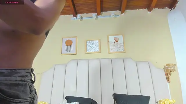 Sara Hanks online show from May 5, 4:32 pm