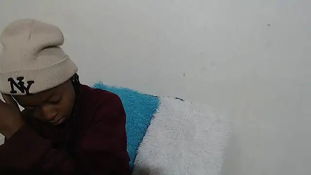 SexyPetite 22 online show from July 3, 5:46 am