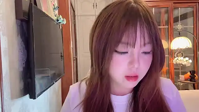 thelittlexx online show from May 11, 7:54 am