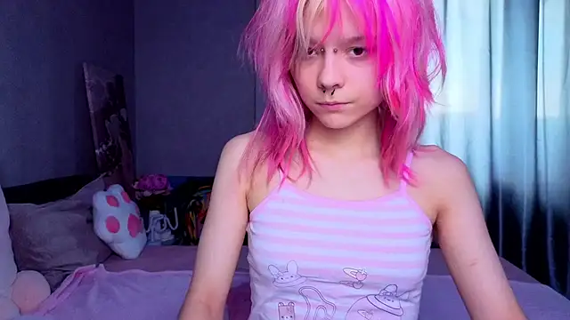PerryKitty online show from June 30, 3:33 pm
