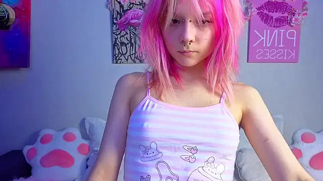 PerryKitty online show from July 15, 4:11 pm