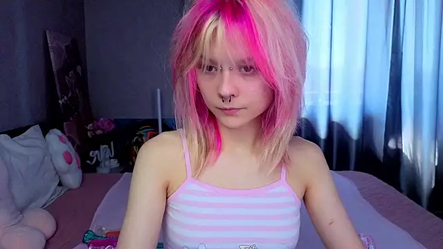 PerryKitty online show from August 7, 12:12 pm