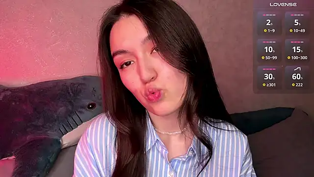 lilysolar online show from May 4, 4:44 pm