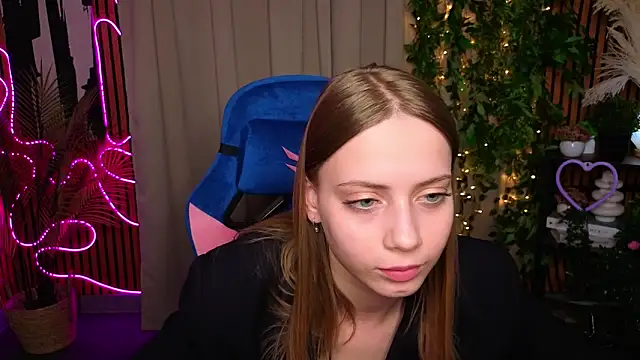 HelenHale online show from March 27, 12:39 pm