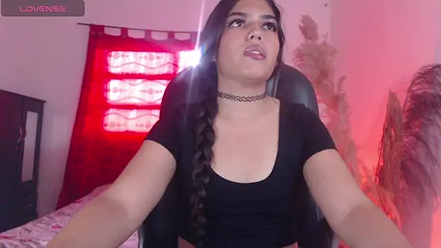 Liz raven online show from May 22, 9:02 pm