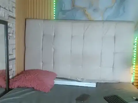 mialuna303av online show from April 4, 11:14 pm