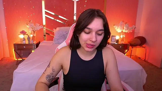 FlirtyMusa online show from April 26, 12:36 pm