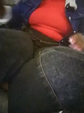 bigmumy online show from April 23, 5:26 pm