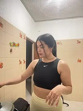 Cami olarte online show from April 29, 3:43 am