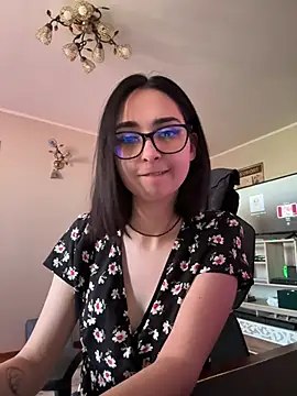 TheaMerve online show from July 30, 8:48 am