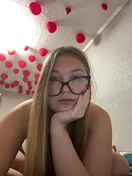 MissAuroraX online show from April 23, 1:03 am
