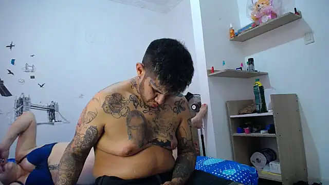 allison maxtattoo  online show from April 30, 8:57 pm