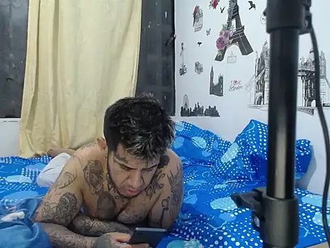 allison maxtattoo  online show from April 21, 4:08 am
