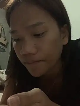 iloveyou divine22 online show from May 18, 8:37 pm
