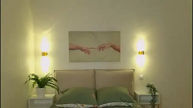 MellyAlfayi online show from April 15, 9:21 am