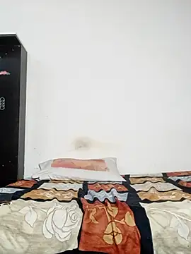Sexyy Bhabhi 143 online show from July 28, 10:42 pm