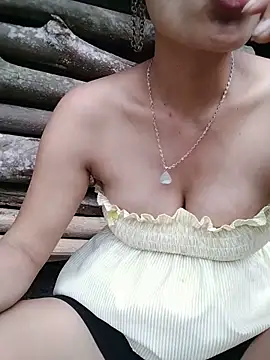 djdddj1 online show from May 18, 4:07 am