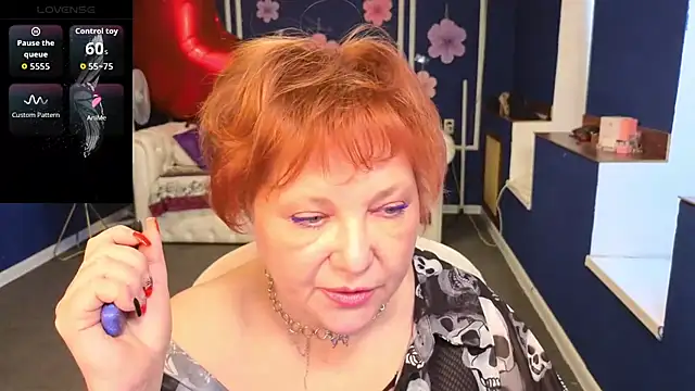 Kira Kingslee online show from May 4, 11:14 am