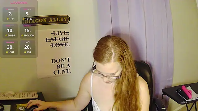 RoxyRedXO12 online show from April 30, 10:14 pm
