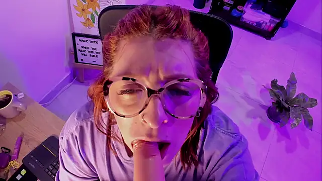 julieta alveez online show from May 4, 11:03 am