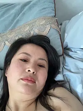 xiaxia-2026 online show from April 21, 2:51 am