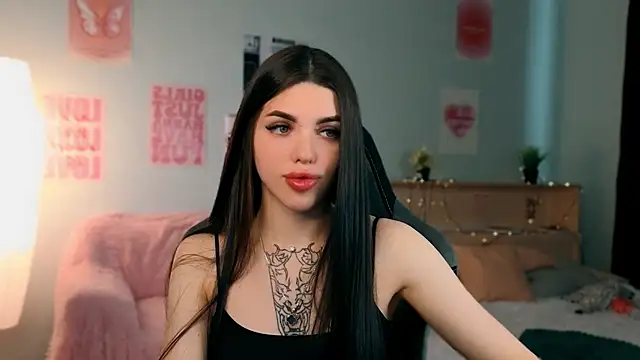 molly rettyy online show from May 15, 4:38 am