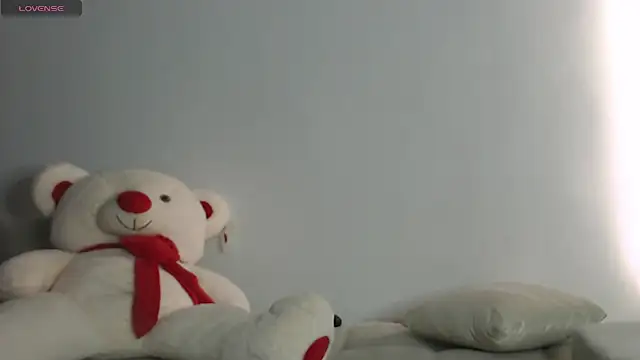 MissDolluxe online show from June 26, 2:35 am