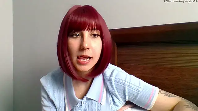 ZaraHotTeen online show from May 11, 4:04 pm