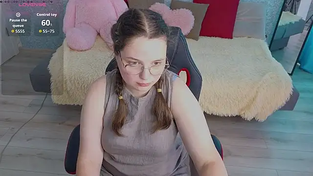SofiDreamm online show from June 20, 2:31 pm