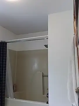 AlphaPremiere online show from April 27, 4:15 pm