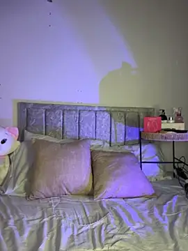 helenarouse online show from May 19, 4:25 pm