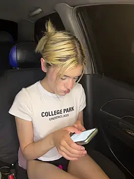 Lia fire online show from May 6, 5:11 am