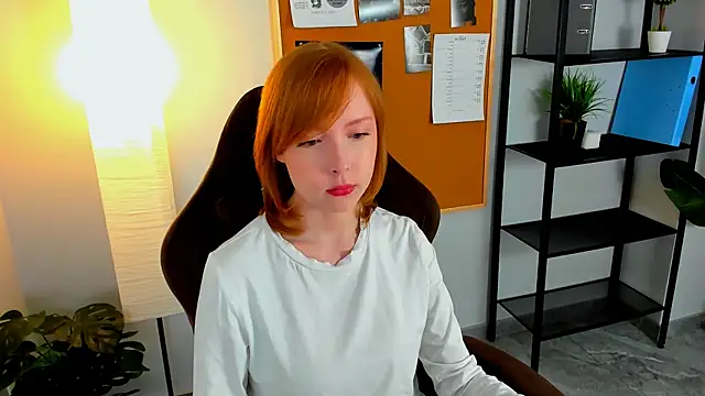 CherryCrushLove online show from May 7, 6:28 am