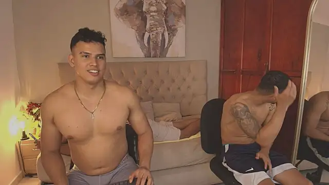 Maxi and Ares online show from May 16, 7:13 pm