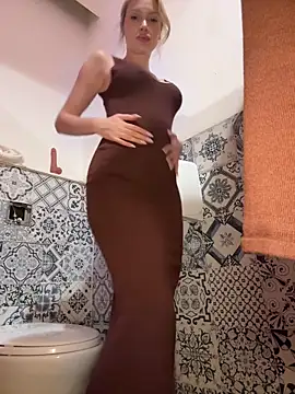Girl-Mia online show from June 2, 4:57 am